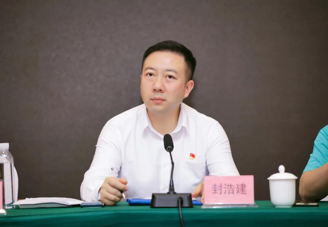 湖南保安服務,墻外高空清洗服務,湖南保利天創物業發展有限公司 湖南保安服務,墻外高空清洗服務,湖南保利天創物業發展有限公司