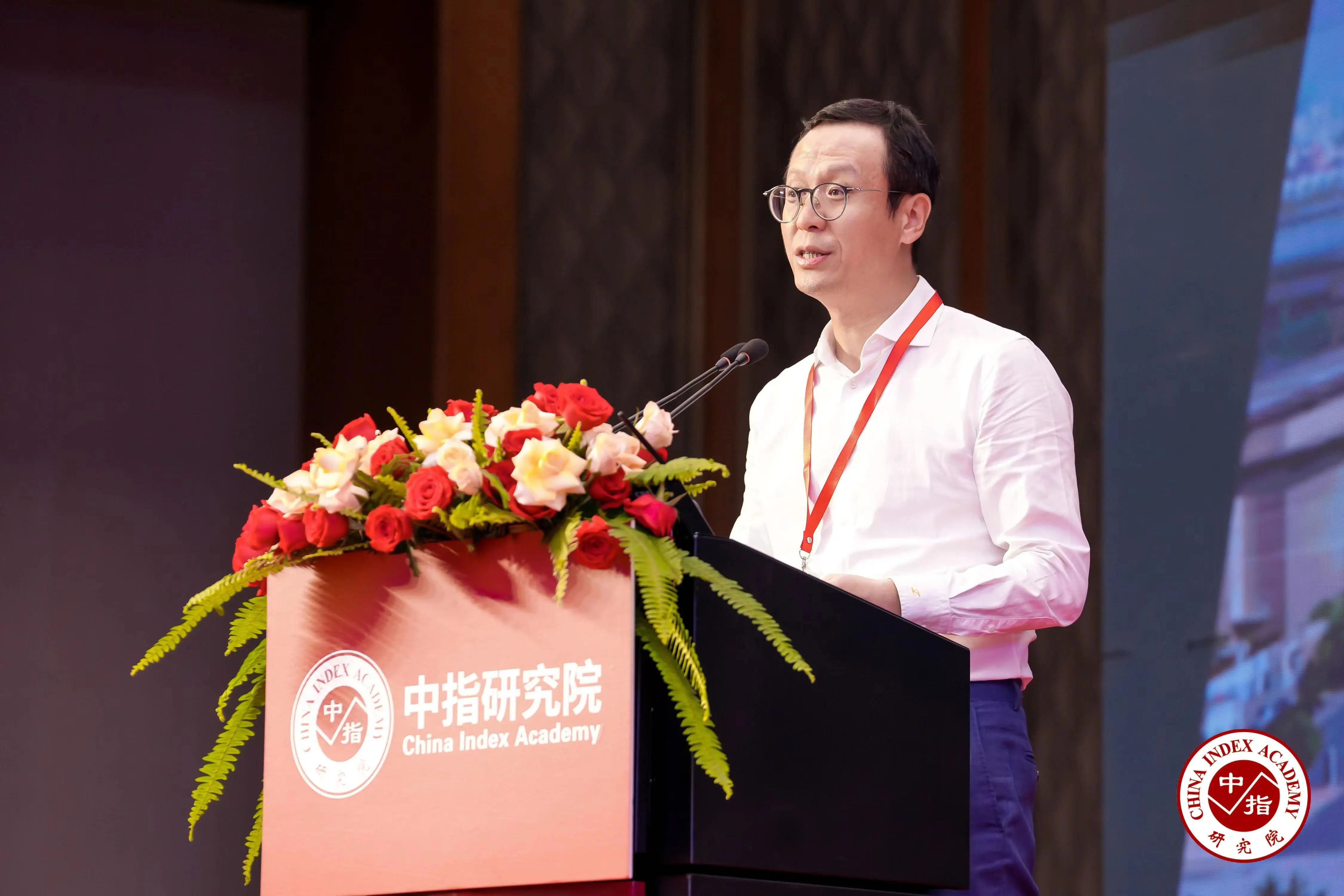 湖南保安服務,墻外高空清洗服務,湖南保利天創(chuàng)物業(yè)發(fā)展有限公司