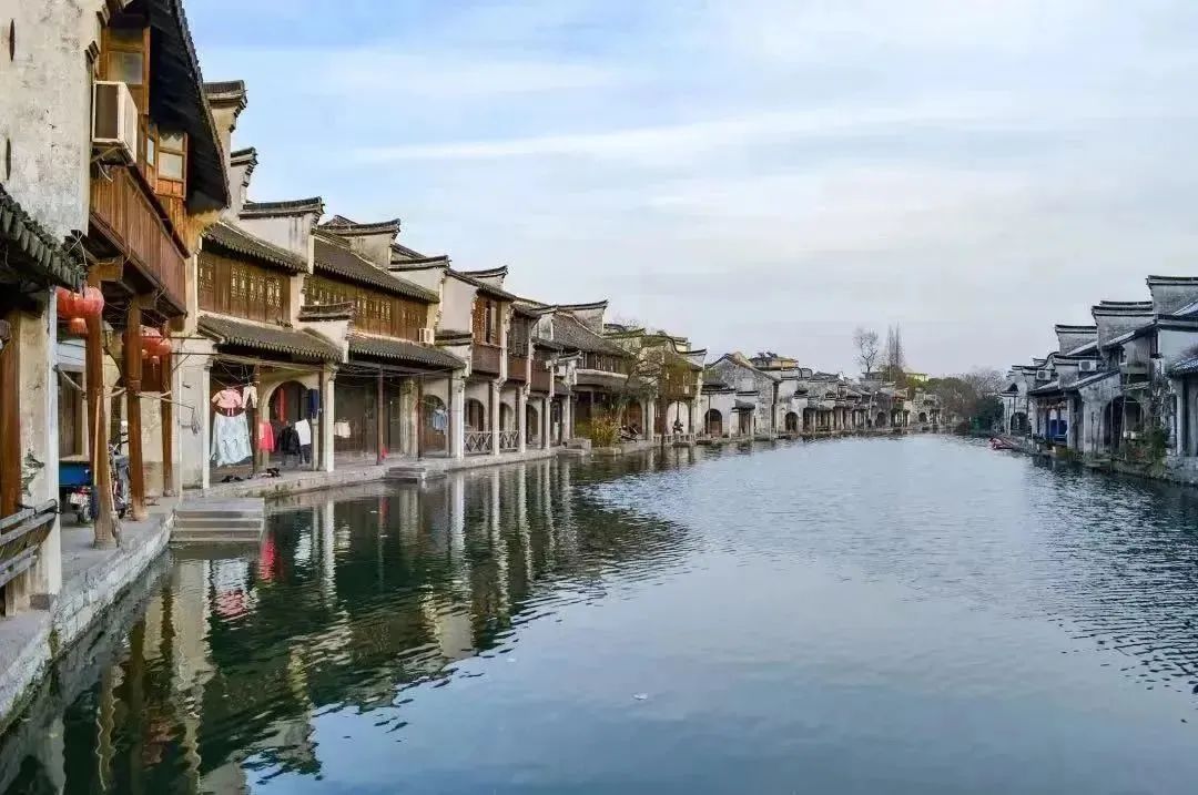 湖南保安服務,墻外高空清洗服務,湖南保利天創物業發展有限公司 湖南保安服務,墻外高空清洗服務,湖南保利天創物業發展有限公司