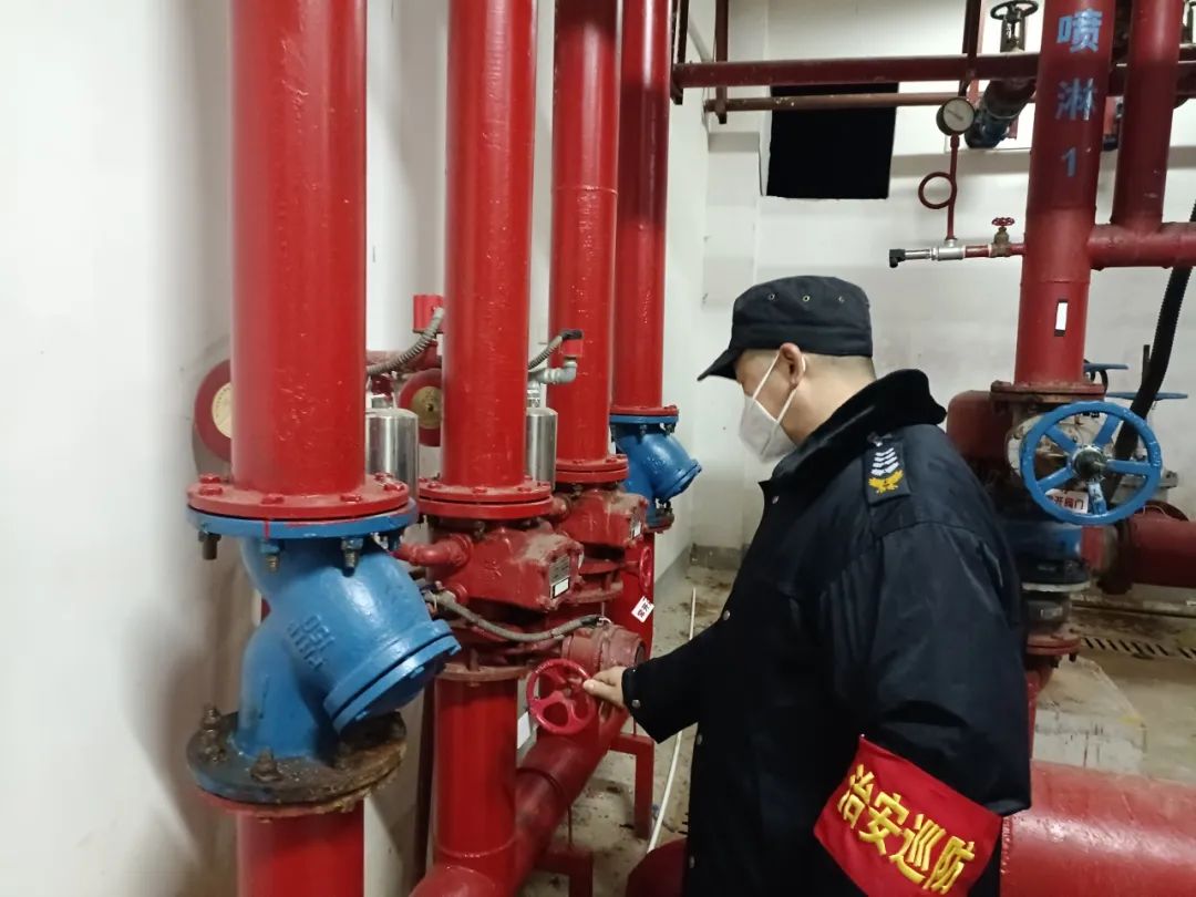 湖南保安服務,墻外高空清洗服務,湖南保利天創(chuàng)物業(yè)發(fā)展有限公司