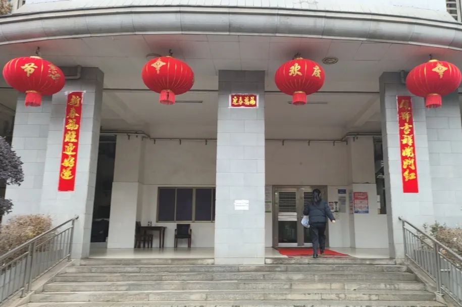 湖南保安服務,墻外高空清洗服務,湖南保利天創(chuàng)物業(yè)發(fā)展有限公司