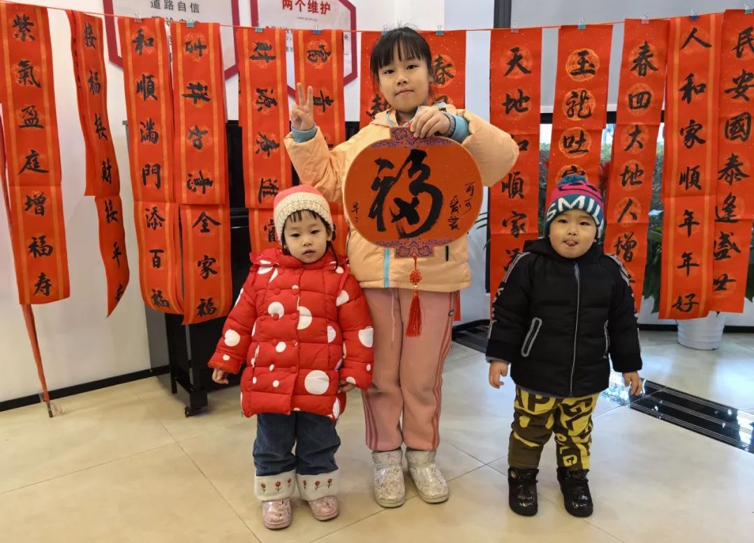 湖南保安服務,墻外高空清洗服務,湖南保利天創(chuàng)物業(yè)發(fā)展有限公司