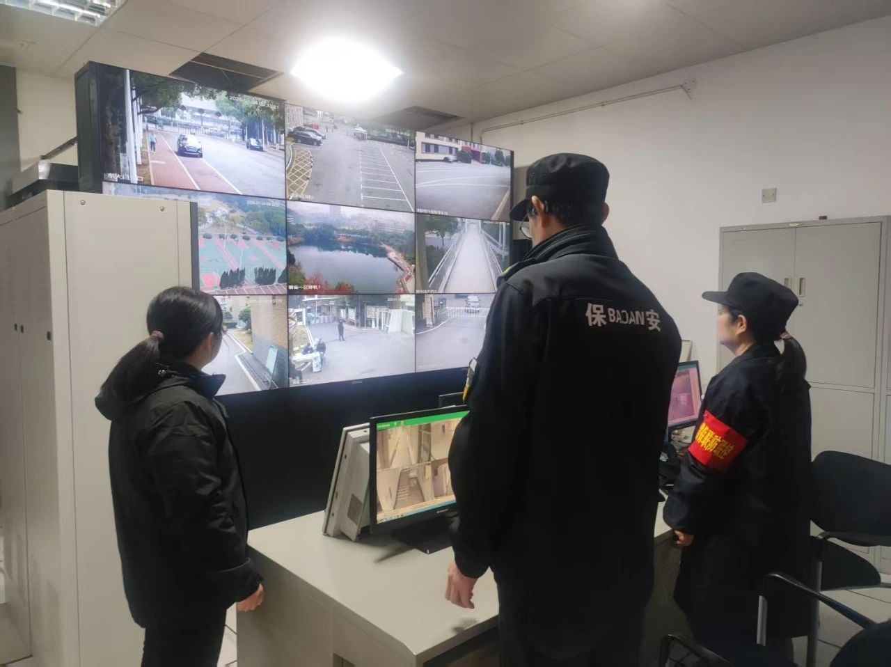湖南保安服務,墻外高空清洗服務,湖南保利天創物業發展有限公司 湖南保安服務,墻外高空清洗服務,湖南保利天創物業發展有限公司