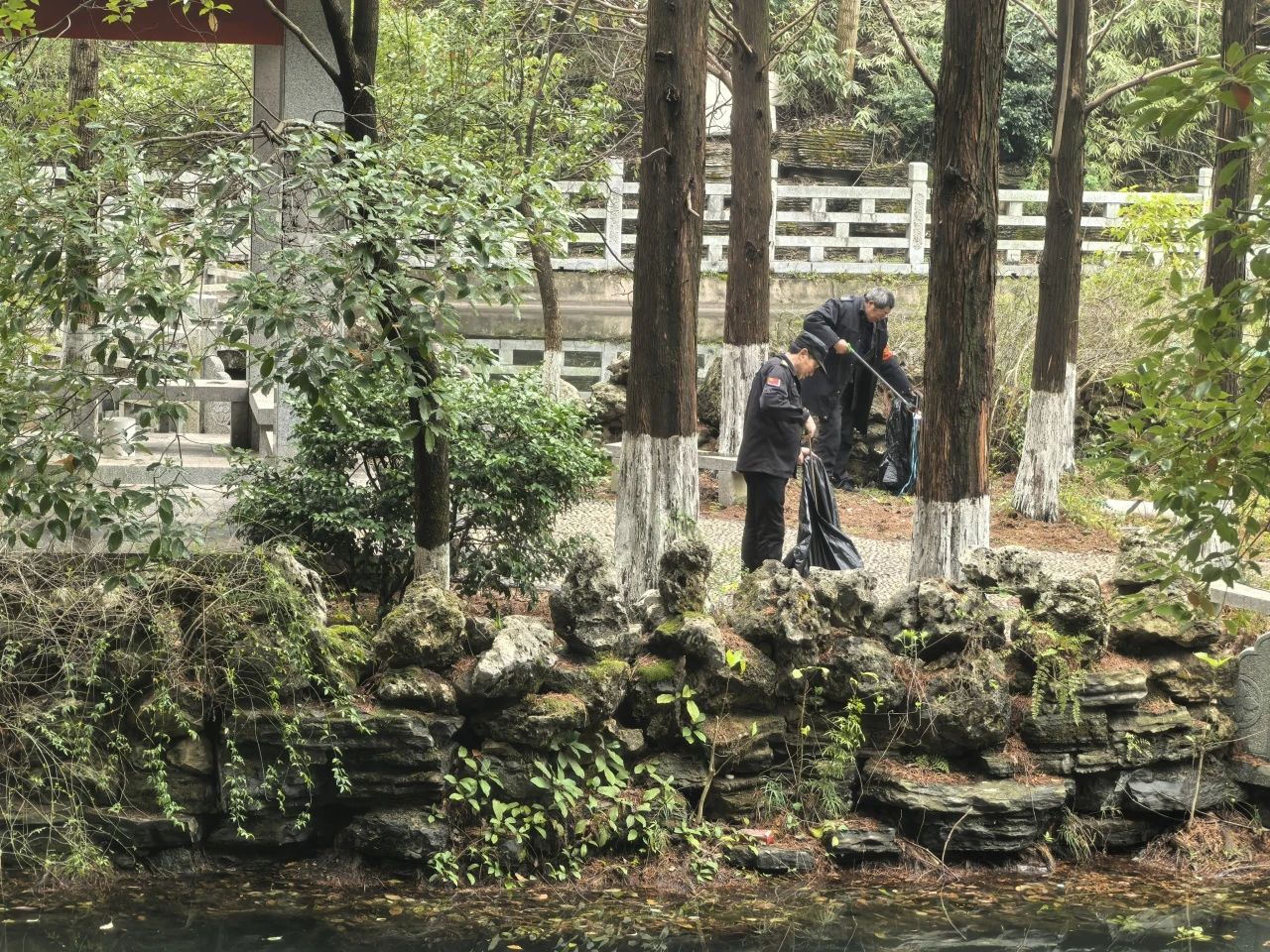 湖南保安服務(wù),墻外高空清洗服務(wù),湖南保利天創(chuàng)物業(yè)發(fā)展有限公司